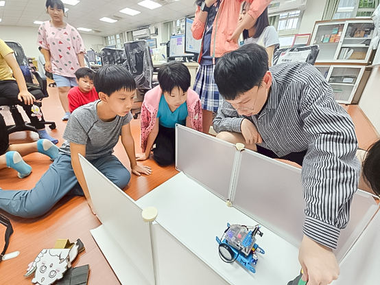 國北教大AI自駕車營隊圖片