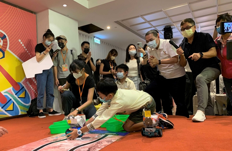 市長侯友宜為參賽隊加油圖片