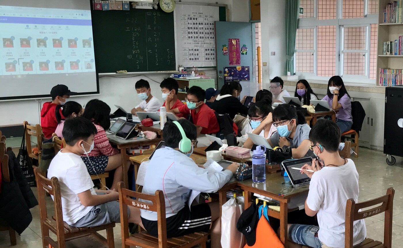 學生平時就很習慣運用親師生平臺學習資源圖片
