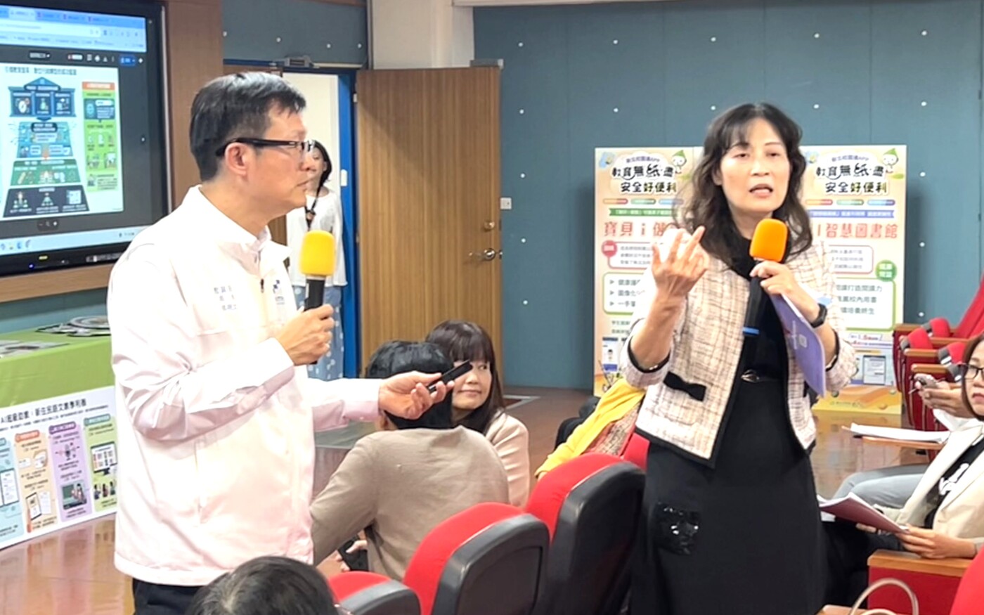 國教地方團藝術領域分團國中組王如杏校長於AI淘金術會議分享